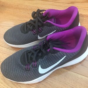 Nike cross training sneakers size 9